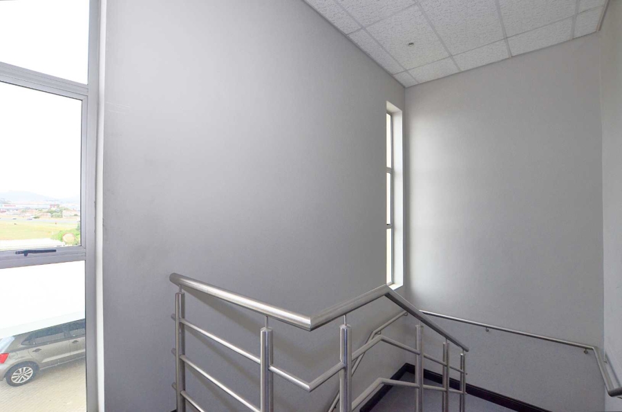 To Let Commercial Property for Rent in Dal Josafat Western Cape